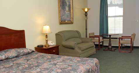 Queen Guest Rooms at the Northern Inn