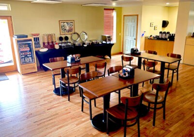 Breakfast tables at the Northern Inn